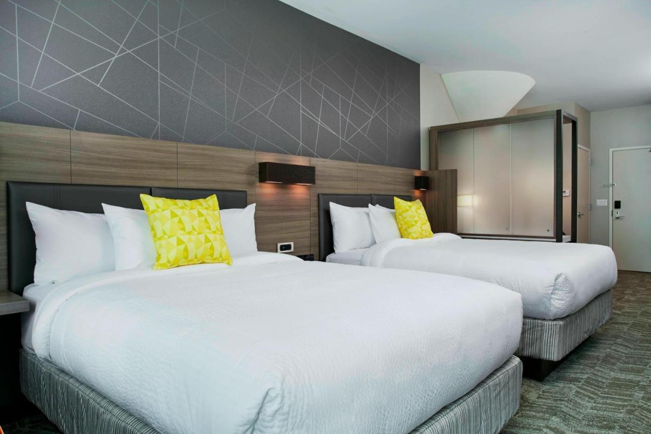 Springhill Suites By Marriott Milwaukee Downtown Exterior foto