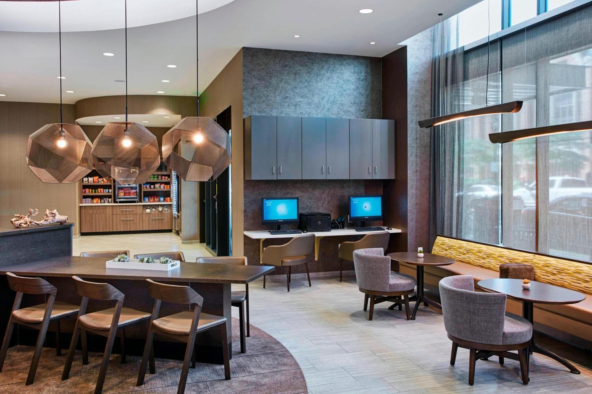 Springhill Suites By Marriott Milwaukee Downtown Exterior foto