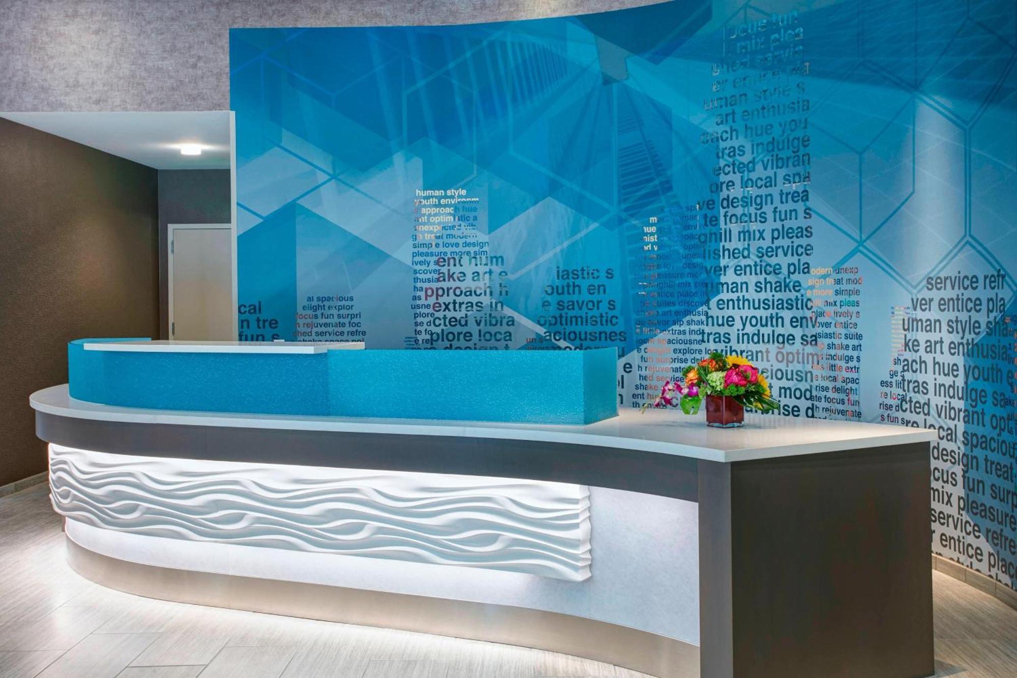 Springhill Suites By Marriott Milwaukee Downtown Exterior foto