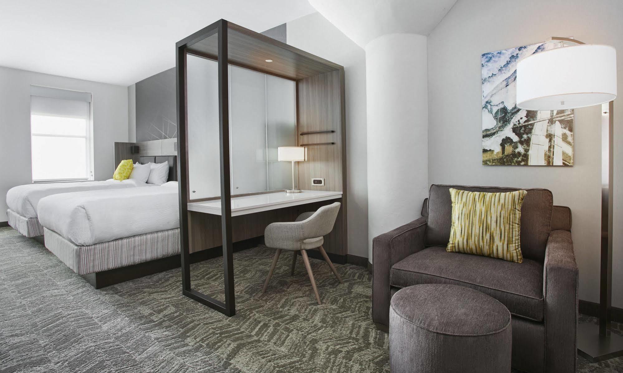 Springhill Suites By Marriott Milwaukee Downtown Exterior foto